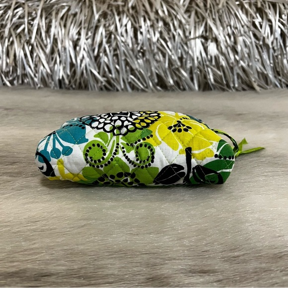 VERA BRADLEY Limes Up 2012 Travel Cosmetic Case Zipper Close Lined Yellow Y2K - Picture 7 of 10